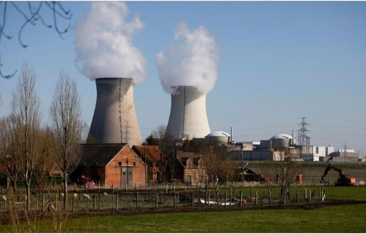 [서울=뉴시스]지난 2020년 3월23일 벨기에 도엘의 원자력발전소 모습. 벨기에 정부는 23일 오는 2025년까지 기존의 원자력발전소를 단계적으로 폐쇄하는 한편 지속가능한 에너지원과 향후 가능한 신기술 핵 선택지를 찾을 때까지 잠정적으로 천연가스를 사용할 것이라고 잠정 약속했다. <사진 출처 : 유에스 뉴스 & 월드 리포트> 2021.12.23