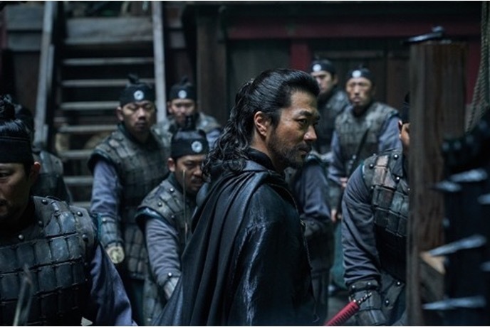 [서울=뉴시스] '해적: 도깨비 깃발'. 2021.12.24. (사진 = 롯데엔터테인먼트 제공) photo@newsis.com *재판매 및 DB 금지