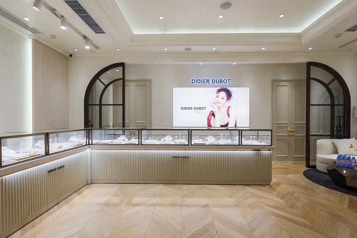 중국 난징 '더지광장' 내 '디디에 두보' '매장 *재판매 및 DB 금지