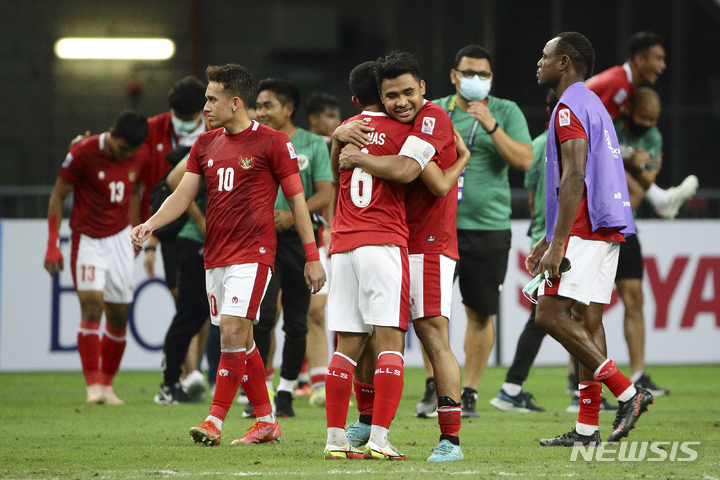 [싱가포르=AP/뉴시스]신태용호 인도네시아가 스즈키컵 결승에 올랐다. 2021.12.25.