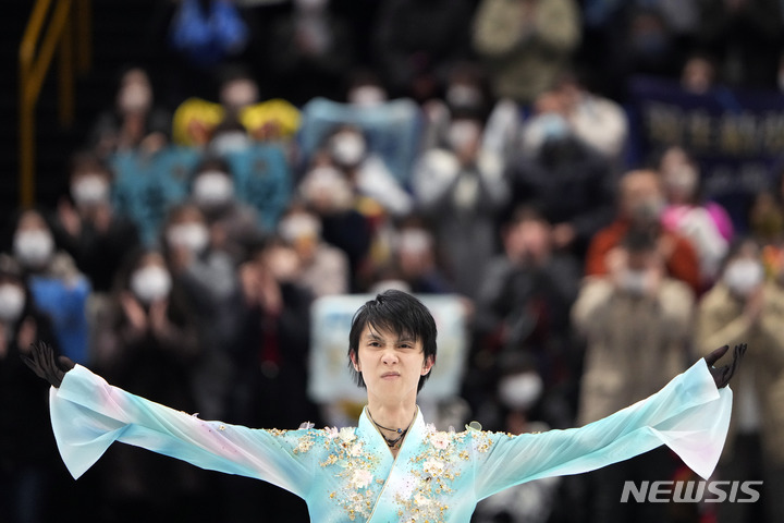[도쿄=AP/뉴시스]일본 피겨 하뉴 유즈루. 2021.12.26.