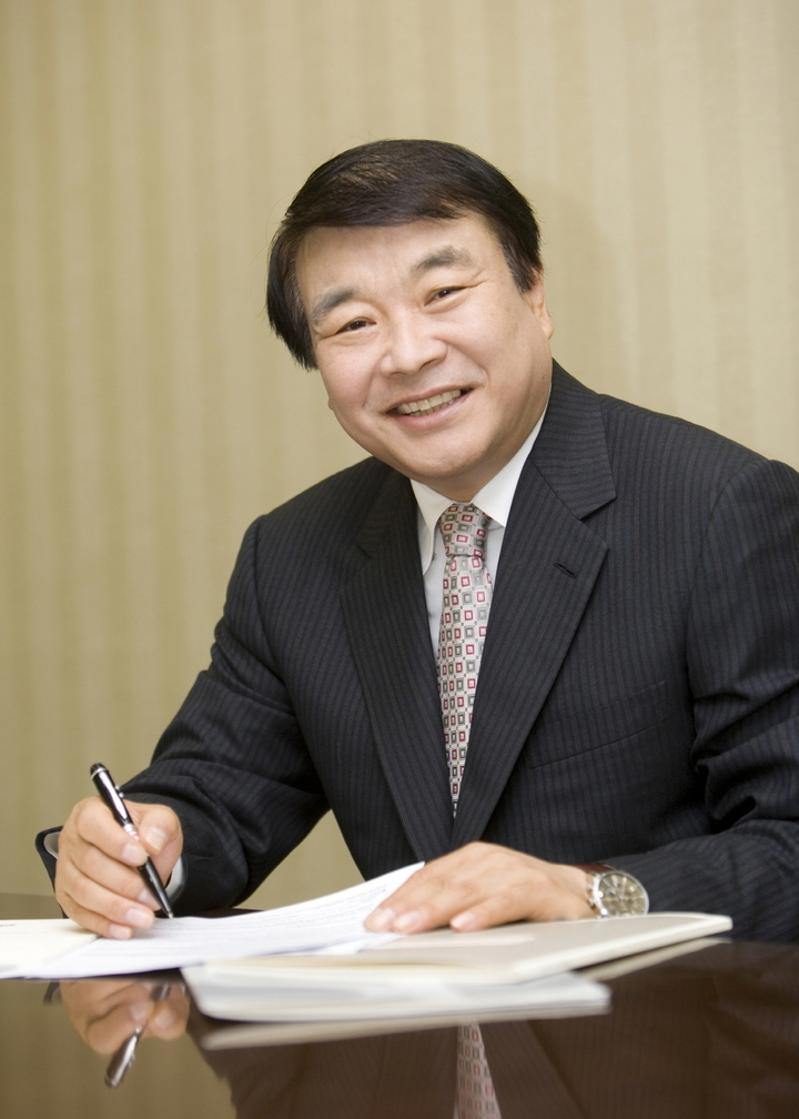 [서울=뉴시스] 한글과컴퓨터그룹 김상철 회장. (사진=뉴시스 DB). photo@newsis.com 