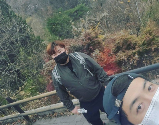 [서울=뉴시스] 강남·최승리. 2021.12.28. (사진 = 강남 인스타그램 제공) photo@newsis.com *재판매 및 DB 금지