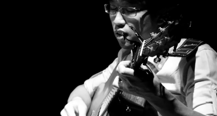 [서울=뉴시스] 박창근. 2021.12.31. (사진= 온스테이지 유튜브 캡처) photo@newsis.com*재판매 및 DB 금지