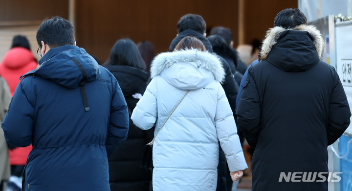 인천, 맑고 점차 기온 오르지만…강풍에 체감온도 '뚝'