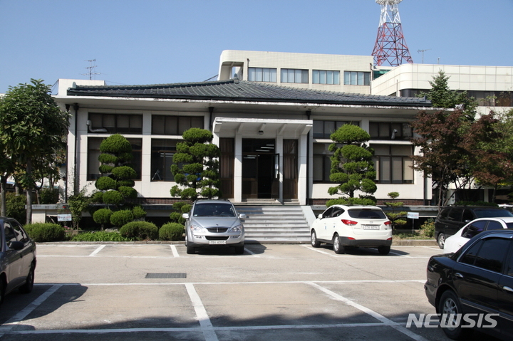 [서울=뉴시스] 옛 충남경찰서 체육관(상무관). (사진=문화재청 제공) 2022.01.05. photo@newsis.com *재판매 및 DB 금지