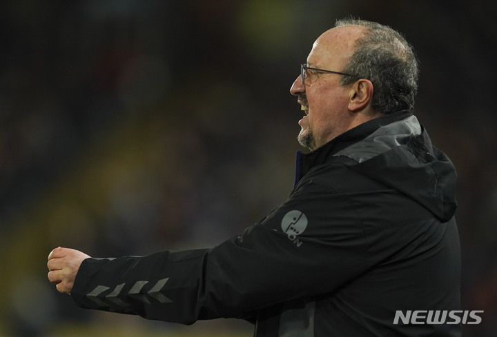 [헐시티=AP/뉴시스]라파엘 베니테스. 2022.01.08.