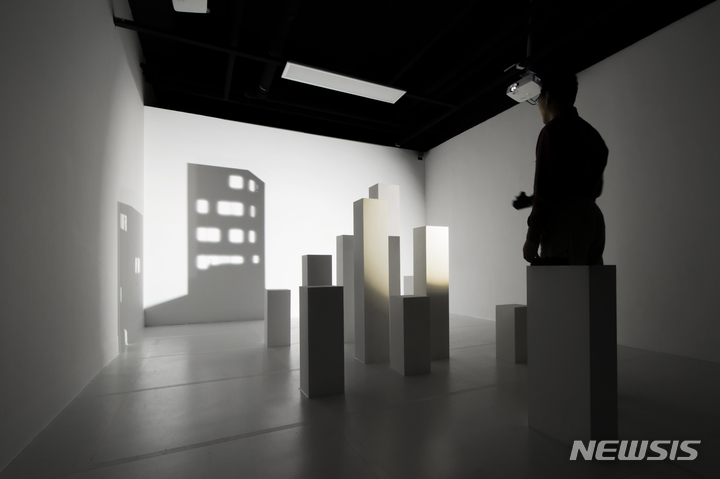 [서울=뉴시스]문준용 '나의 그림자'