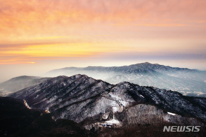 [대구=뉴시스] 이지연 기자 = 대구 팔공산의 겨울. (사진=동구청 제공) 2022.01.10. photo@newsis.com