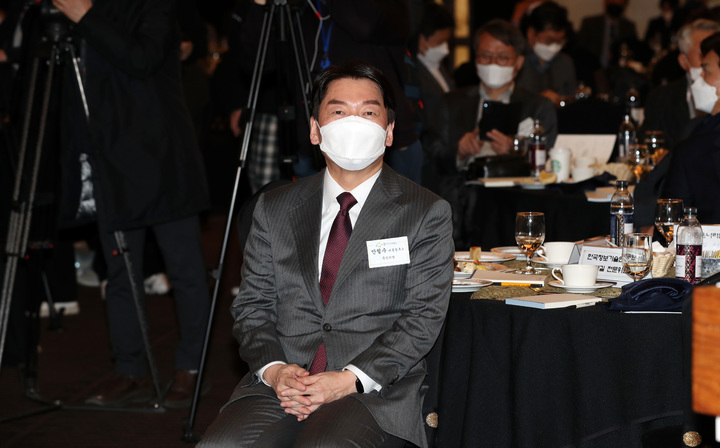 [서울=뉴시스] 국회사진기자단 = 안철수 국민의당 대선 후보. 2022.01.10. photo@newsis.com