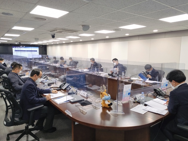 [인천=뉴시스] 김동영 기자 = 인천 서구가 인천 드론 활용 ‘2021년 스마트패트롤’ 최종보고회 개최했다. 2022. 1.12. (사진=인천 서구 제공) *재판매 및 DB 금지