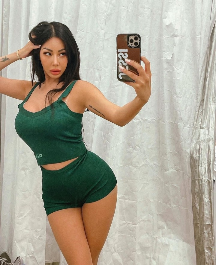 [서울=뉴시스] 제시, 과감한 노출…"섹시 포텐 터졌네" 2022.01.14 (사진=제시 sns 제공) photo@newsis.com*재판매 및 DB 금지 *재판매 및 DB 금지