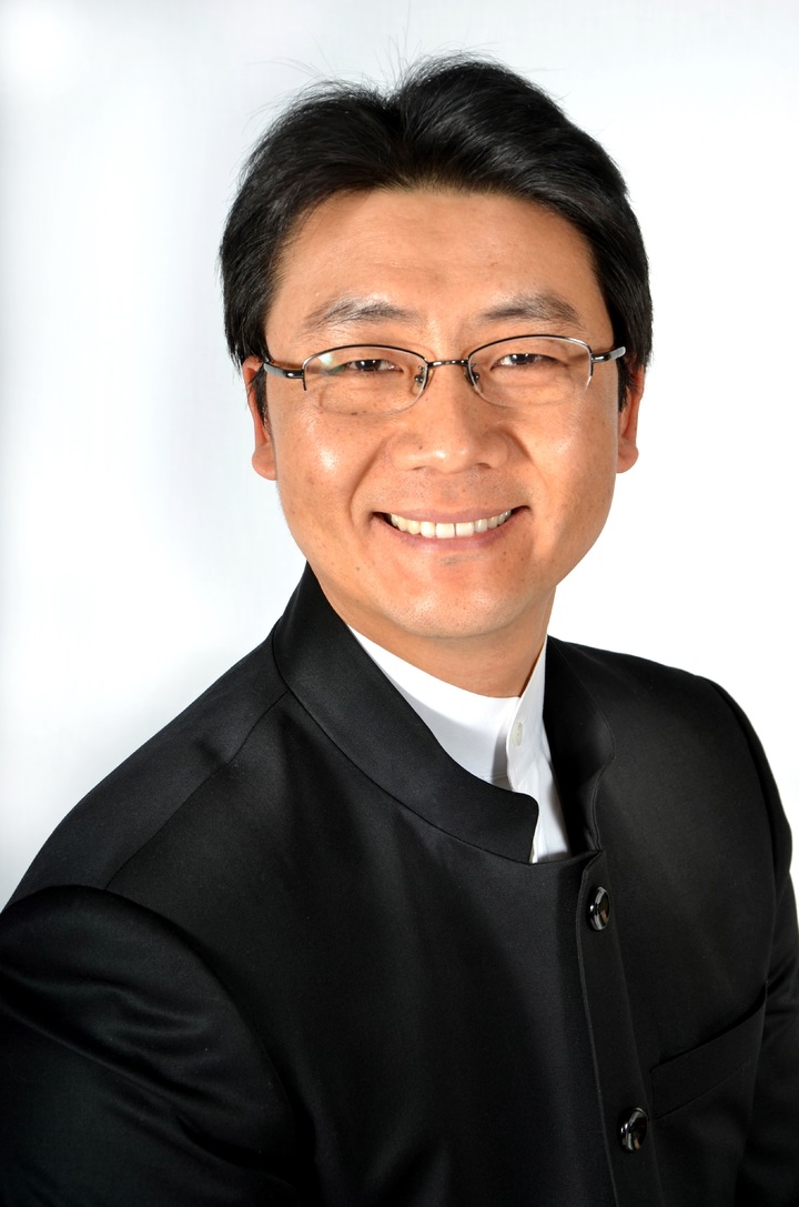 [수원=뉴시스] 수원시립합창단 예술감독 제임스 김 지휘자. 2022.1.14. (사진=수원시립합창단 제공) *재판매 및 DB 금지