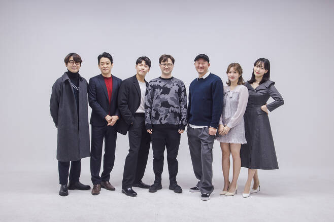 왼쪽부터 이과장, 김경민, 남현우, 서주완 PD, 강성훈, 진아진, 김태영.