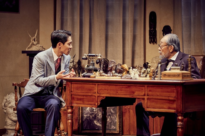 [서울=뉴시스]연극 '라스트 세션' 공연사진. (사진=㈜파크컴퍼니 제공) 2022.01.19. photo@newsis.com *재판매 및 DB 금지