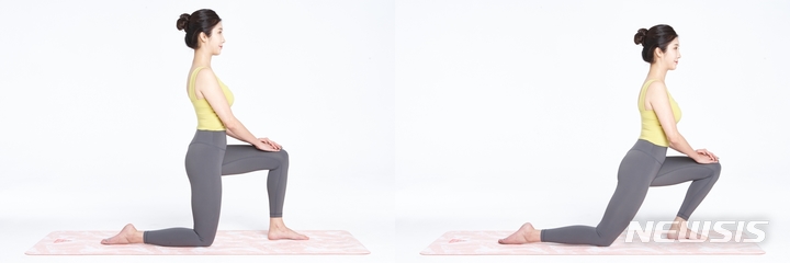[서울=뉴시스]한발 기마 스트레칭.(사진= 대전자생한방병원 제공) 2022.01.20