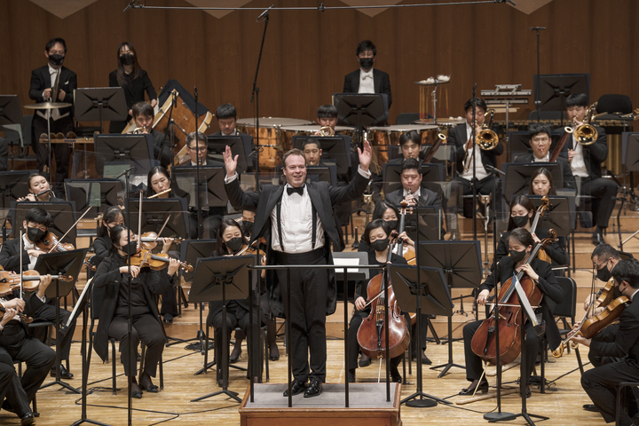 [서울=뉴시스]지난 23일 예술의전당 콘서트홀에서 열린 코리안심포니오케스트라 예술감독 다비트 라일란트 취임연주회. (사진=코리안심포니오케스트라 제공) 2022.01.24. photo@newsis.com *재판매 및 DB 금지