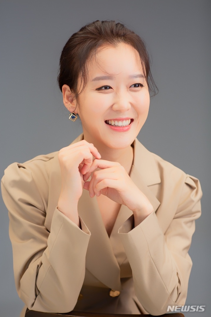 트롯가수 백수정 씨.