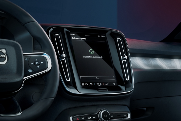 [서울=뉴시스]볼보차 C40리차지 OTA 소프트웨어 업데이트 (사진=볼보자동차코리아 제공) *재판매 및 DB 금지