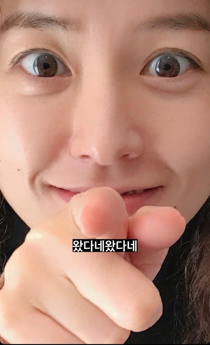 [서울=뉴시스] 배우 정유미 인스타그램 스토리. 2022.01.26.(사진=인스타그램 제공) photo@newsis.com*재판매 및 DB 금지 *재판매 및 DB 금지