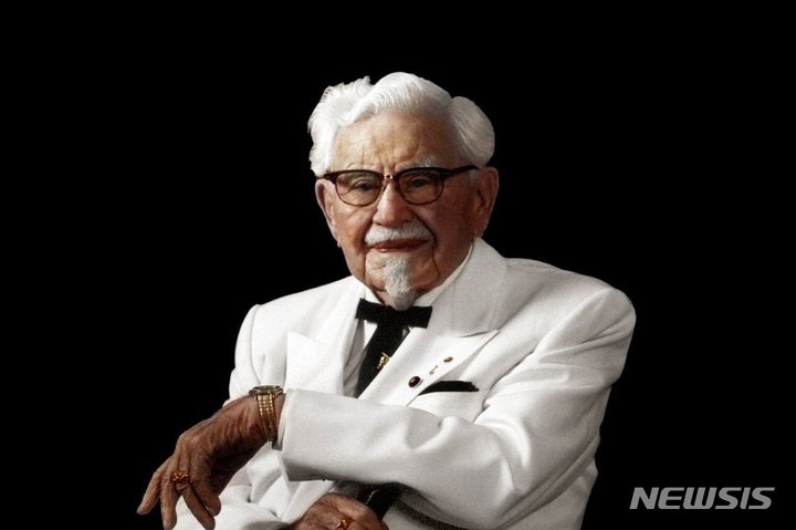 [장수브랜드 탄생비화]하얀 정장의 할아버지가 만든 KFC의 인기 비결은?