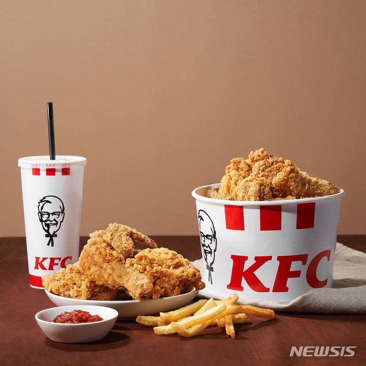 [장수브랜드 탄생비화]하얀 정장의 할아버지가 만든 KFC의 인기 비결은?