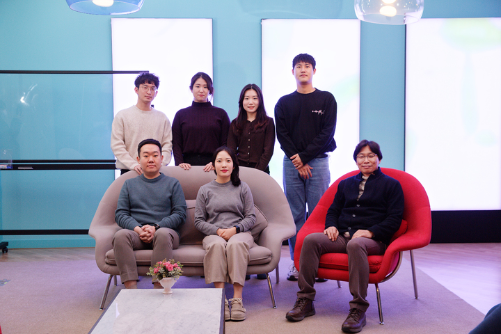 [울산=뉴시스] 구미현 기자 = UNIST(울산과학기술원)는 생명과학과 박태주 교수팀이 아주대학교 의과대학 양시영 교수팀과의 연구를 통해 연골세포의 ERAD 시스템이 제 기능을 하지 못해 연골 손상이 악화 된다는 이론을 제시했다고 3일 밝혔다. 사진은 박태주 교수 연구팀. 2022.02.03. (사진=UNIST 제공) *재판매 및 DB 금지