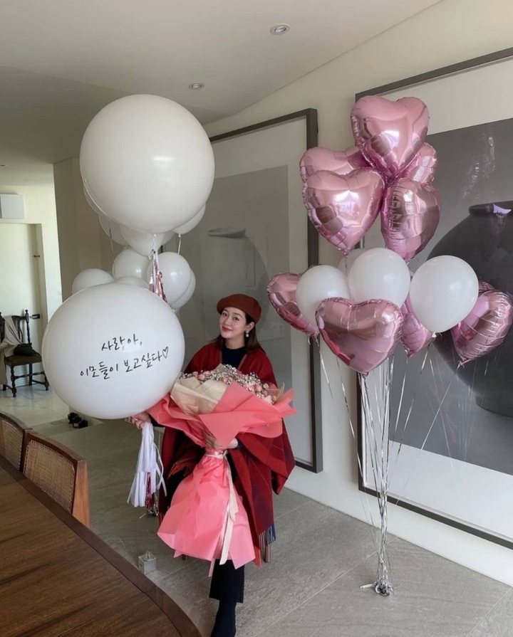 [서울=뉴시스] 성유리 2021.11.18. (사진= 성유리 인스타크램 제공) photo@newsis.com *재판매 및 DB 금지 *재판매 및 DB 금지