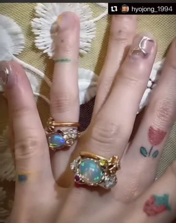 [서울=뉴시스] 현아·던 반지. 2022.02.03. (사진 = 현아 인스타그램 캡처) photo@newsis.com*재판매 및 DB 금지 *재판매 및 DB 금지