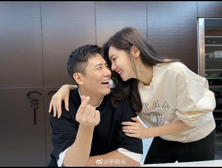 [서울=뉴시스] 우효광, 추자현. 2022.02.05. (사진 = 웨이보 캡처) photo@newsis.com*재판매 및 DB 금지 *재판매 및 DB 금지