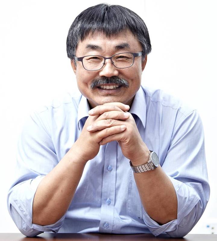 [서울=뉴시스] ﻿﻿홍콩 언론이 탄소나노튜브(CNT) 분야에서 세계적 권위자이자 2005년 국가석학 1호인 이영희 성균관대 HCR 석좌교수가 지난해 11월 중국 후베이공업대에 영입된 사실을 주목했다. 이 교수 자료사진. <사진출처:성균관대> 2025.04.30 *재판매 및 DB 금지