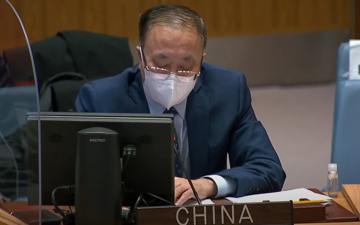 [워싱턴=뉴시스]장쥔 유엔 주재 중국 대사가 7일(현지시간) 안전보장이사회 제재 관련 회의에서 발언하고 있다. (사진=유엔TV 캡처) 2022.02.07. *재판매 및 DB 금지