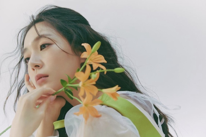 [서울=뉴시스] 배우 백진희. 2022.02.09.(사진=인스타그램 캡처 제공) photo@newsis.com*재판매 및 DB 금지 *재판매 및 DB 금지