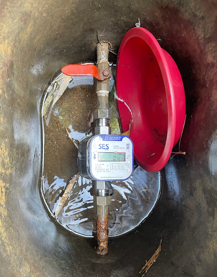 [장성=뉴시스] 이창우 기자=디지털 방식의 상수도 원격 검침기가 설치된 계량기함 내부 모습 (사진=장성군 제공) 2022.02.09 photo@newsis.com *재판매 및 DB 금지