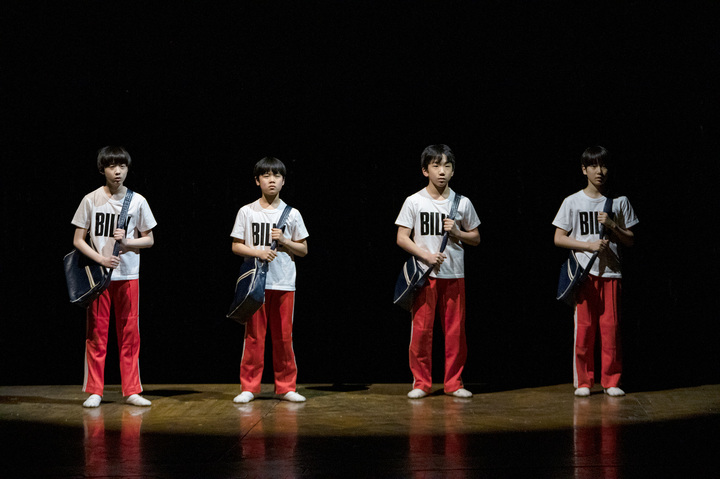 [서울=뉴시스]뮤지컬 '빌리 엘리어트' 홈커밍데이 공연 사진. (사진=신시컴퍼니 제공) 2022.02.10. photo@newsis.com *재판매 및 DB 금지