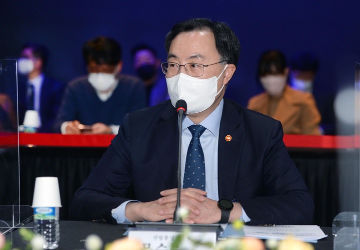 [서울=뉴시스] 문승욱 산업통상자원부 장관. (사진=산업통상자원부 제공) 2022.02.10. photo@newsis.com *재판매 및 DB 금지