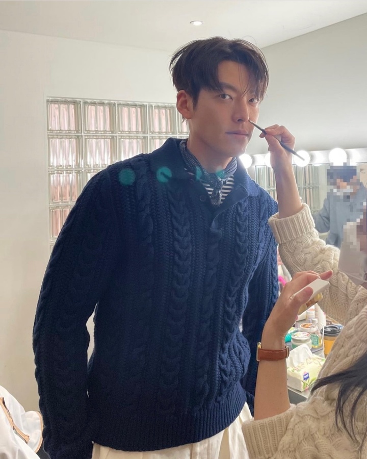 [서울=뉴시스] 배우 김우빈. 2022.02.14.(사진=인스타그램 캡처 제공) photo@newsis.com*재판매 및 DB 금지 *재판매 및 DB 금지