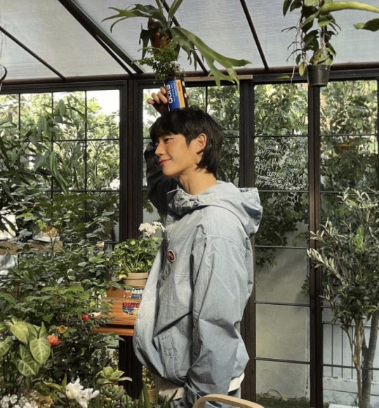 [서울=뉴시스] 정해인 2021.02.15.(사진=정해인 인스타그램) photo@newsis.com *재판매 및 DB 금지