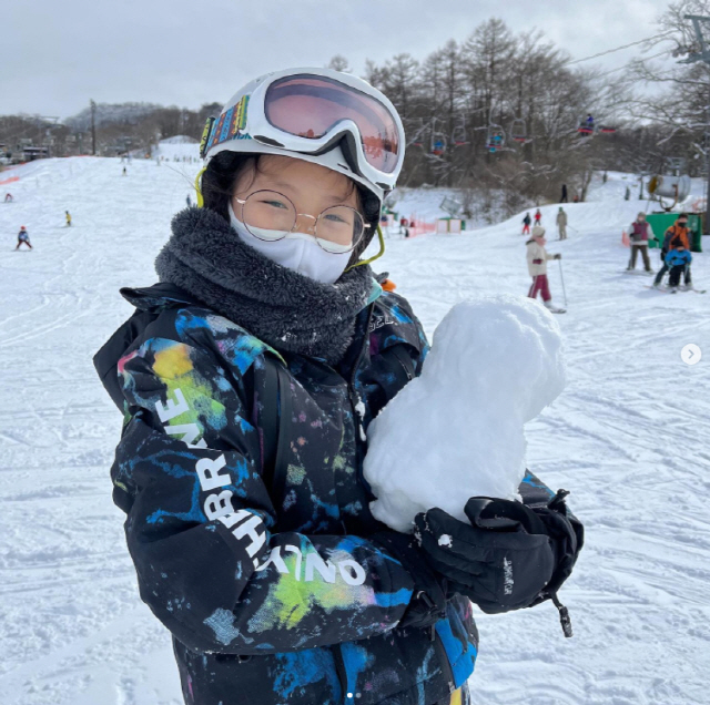 [서울=뉴시스] 추사랑 2022.02.16. (사진= 추사랑 인스타그램 제공) photo@newsis.com *재판매 및 DB 금지 *재판매 및 DB 금지