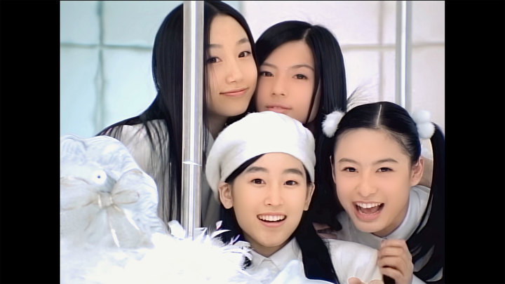 [서울=뉴시스] 밀크 'Come To Me' 리마스터 뮤직비디오 이미지. 2022.02.17. (사진 = SM엔터테인먼트 제공) photo@newsis.com*재판매 및 DB 금지 *재판매 및 DB 금지