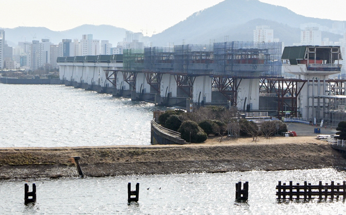 [부산=뉴시스] 부산시 사하구 낙동강하구둣. (사진=부산시 제공) *재판매 및 DB 금지