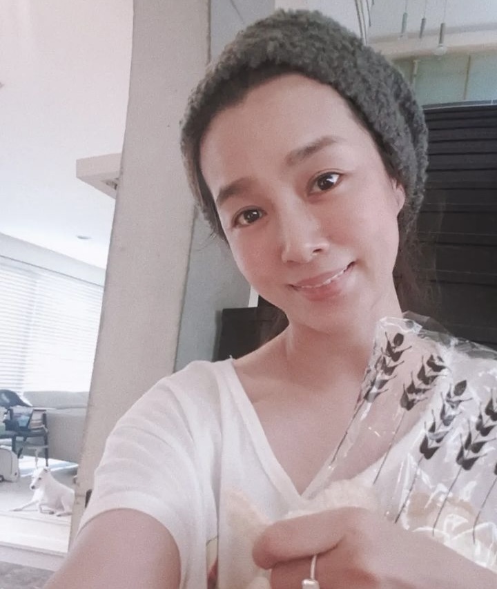 [서울=뉴시스] 김원희. 2022.02.20. (사진 = 인스타그램 캡처제공) photo@newsis.com*재판매 및 DB 금지 *재판매 및 DB 금지