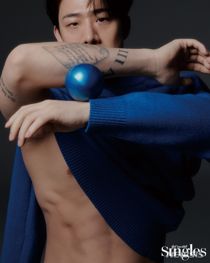 [서울=뉴시스] 차현승 화보 사진 . 2022.02.22. (사진= 싱글즈 제공 ) photo@newsis.com*재판매 및 DB 금지