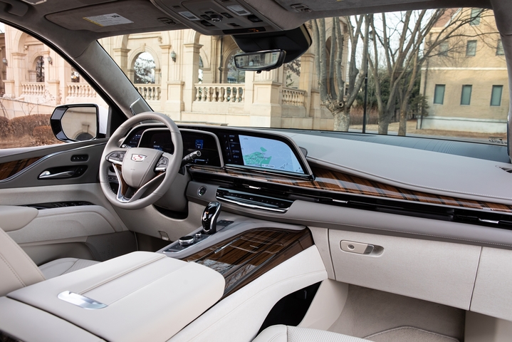 캐딜락, 공간성 대폭 확장 '에스컬레이드 ESV' 출시…1억6357만원
