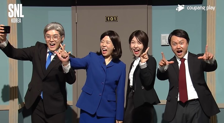 [서울=뉴시스] 쿠팡플레이의 SNL코리아가 더불어민주당, 국민의힘 대선 후보 및 배우자를 패러디하며 큰 호응을 얻었다. (사진 출처 = 유튜브 캡쳐) *재판매 및 DB 금지. 2022.02.23. *재판매 및 DB 금지