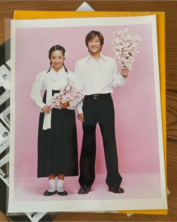 [서울=뉴시스]故 최진실, 최진영 남매. 2022.02.23. (사진=조선희 인스타그램 캡처) photo@newsis.com*재판매 및 DB 금지 *재판매 및 DB 금지