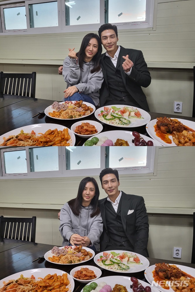 [서울=뉴시스] 박주미, 부배 사진 . 2022.02.23. (사진 = ㈜지담 미디어 제공 ) photo@newsis.com*재판매 및 DB 금지