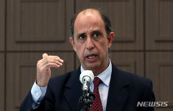 [서울=뉴시스] 이영환 기자 = 토마스 오헤아 퀸타나 UN 북한인권특별보고관이 지난달 23일 오후 서울 중구 프레스센터에서 방한 결과 기자회견을 하고 있다. 2022.03.18. 20hwan@newsis.com