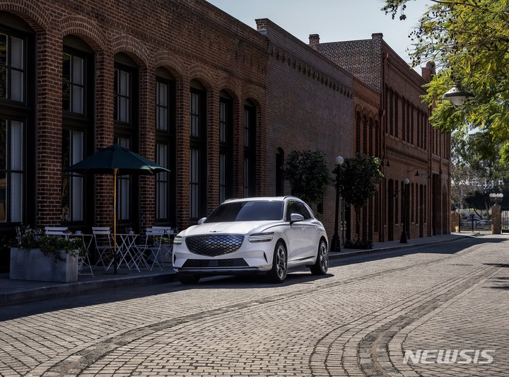 [서울=뉴시스]GV70 전동화 모델 (사진=제네시스 제공)