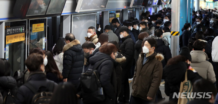 [서울=뉴시스] 이영환 기자 = 2022.02.24. 20hwan@newsis.com